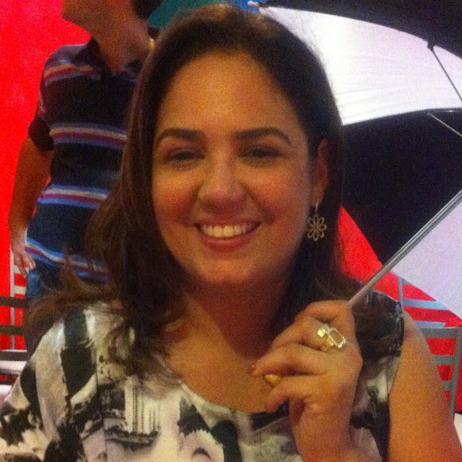 Elizabeth Botelho Photo 10