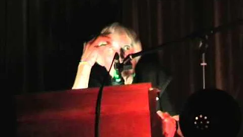 Betty Hooper Photo 26