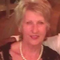 Maxine Hinton Photo 1