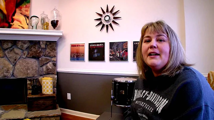 Christy Hart Photo 33