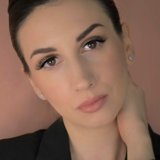 Laura Toscano Photo 12