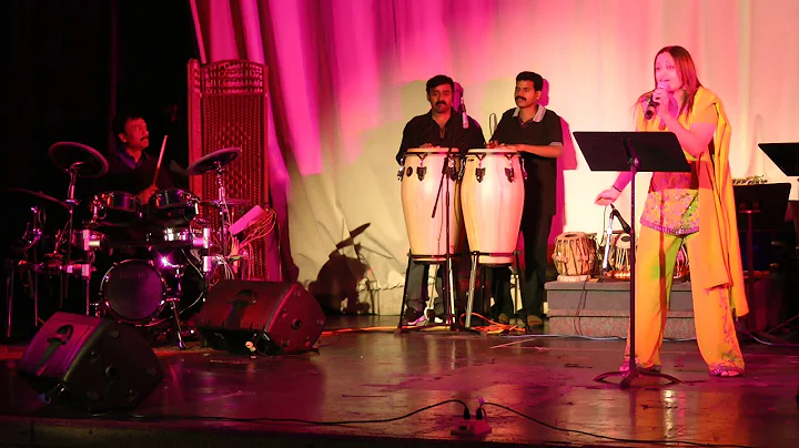 Chitra Iyer Photo 21