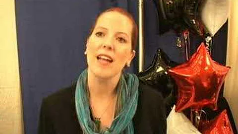 Laura Cummins Photo 38