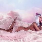 Stephanie Humphreys Photo 2