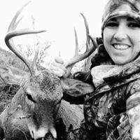 Emily Menard Photo 6