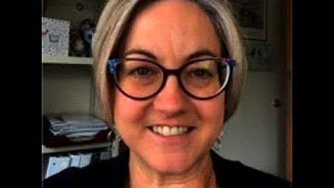 Susan Tiffany Photo 30