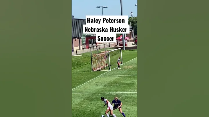Haley Peterson Photo 34