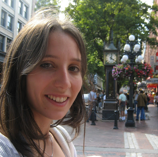 Julia Schulze Photo 11