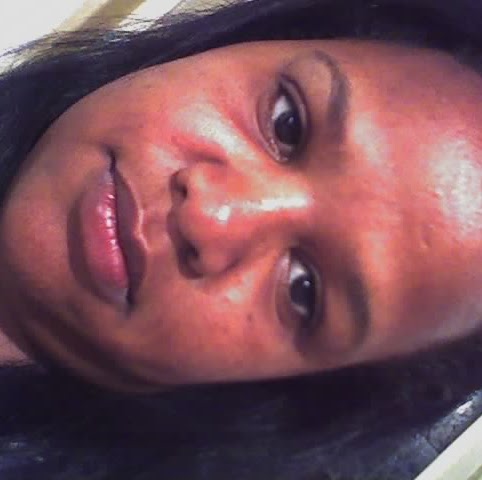 Elizabeth Neves Photo 12