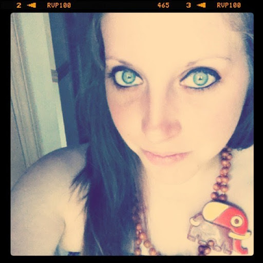 Lauren Roy Photo 9