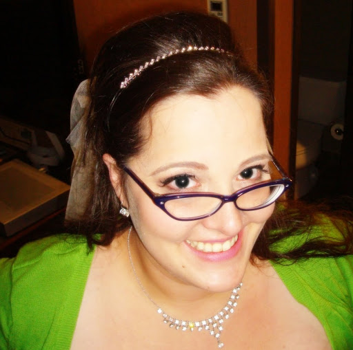 Laura Lawrence Photo 13