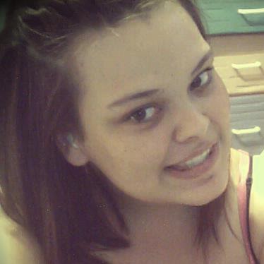 Alma Bernal Photo 9