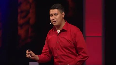 Erik Gomez Photo 32