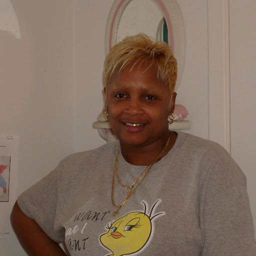 Pamela Palmer Photo 13