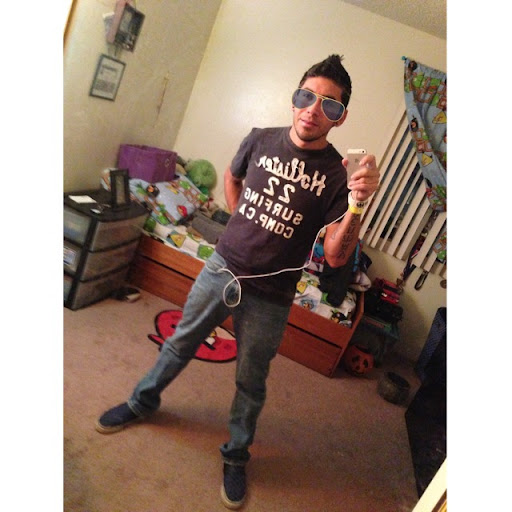 Arthur Ortiz Photo 15