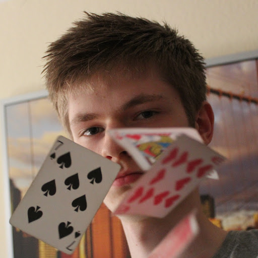 Dominic White Photo 13