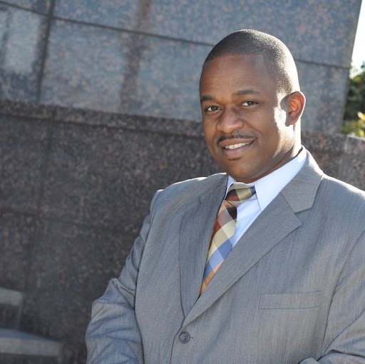 Myles Robinson Photo 1