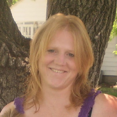 Julia Lindsay Photo 10