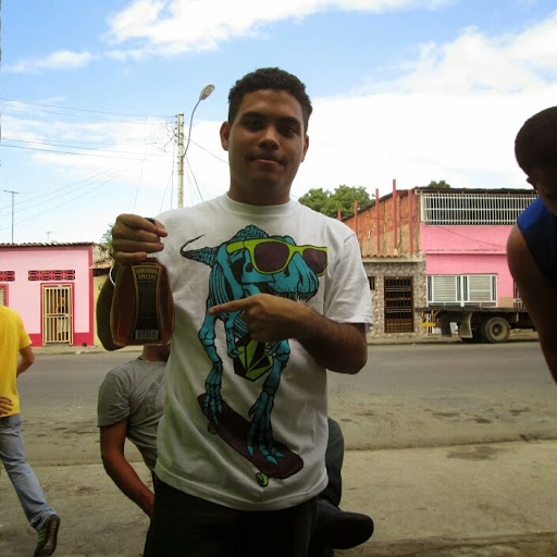 Tito Castillo Photo 12