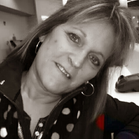 Melanie Wilkinson Photo 11