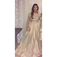Jasmine Holmes Photo 2