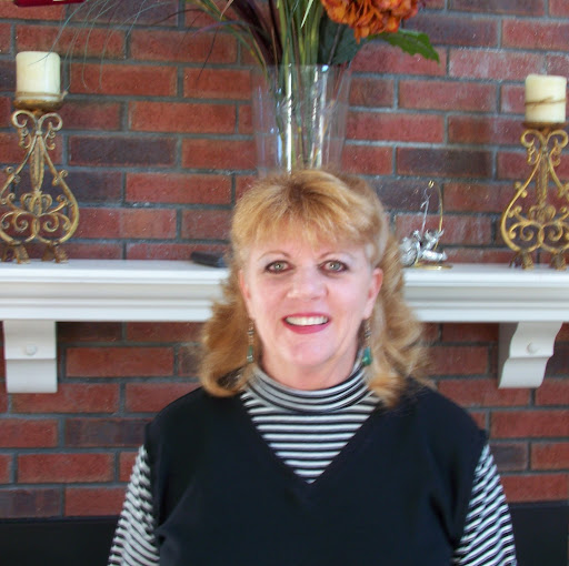 Sandra Hall Photo 13