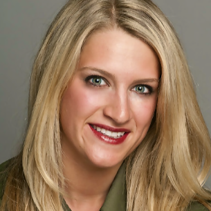 Elizabeth Aiello Photo 9
