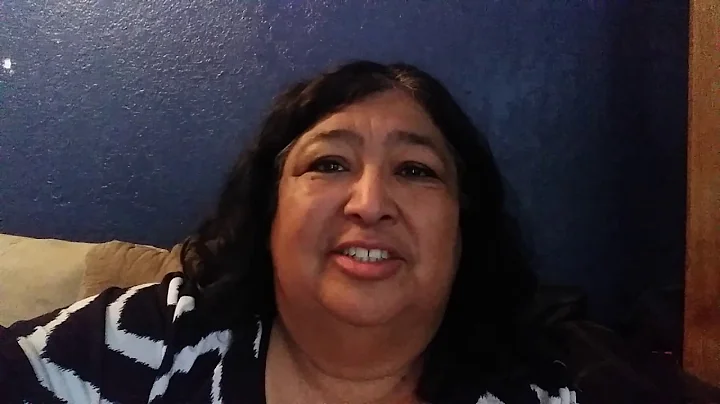 Yolanda Saenz Photo 29