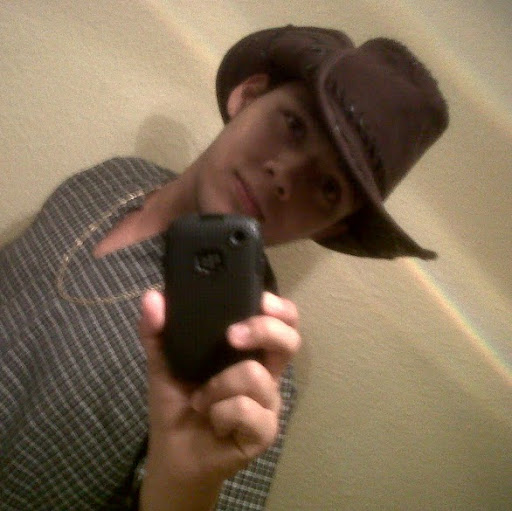 Gary Martinez Photo 9