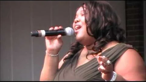Tiffany Robertson Photo 33