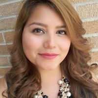 Betsy Chavez Photo 6