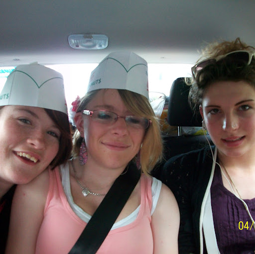 Lucy Johns Photo 14