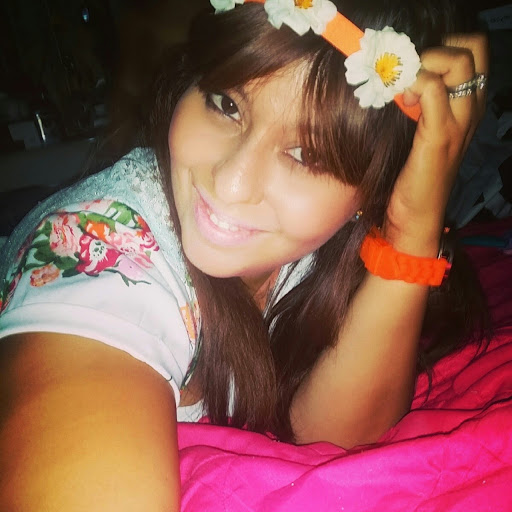Emily Martinez Photo 18