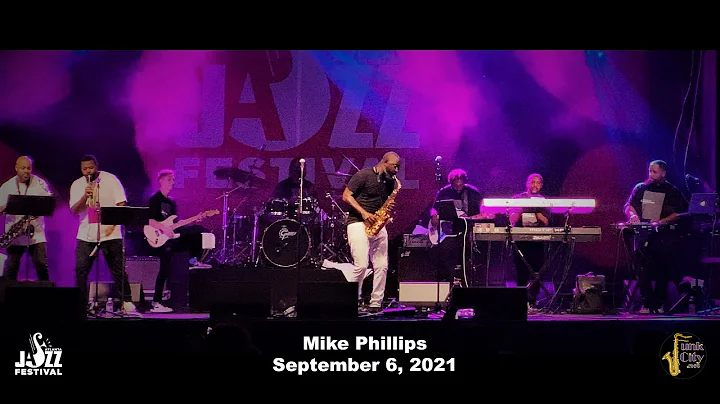 Mickey Phillips Photo 37