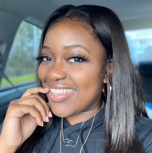 Erika Carter Photo 10