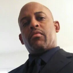 Victor English Photo 7