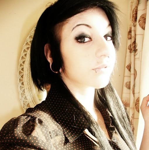 Lucy Wilkinson Photo 10