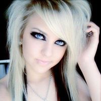 Mia Davies Photo 7