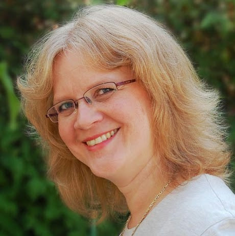 Anne Neumann Photo 12