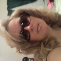 Stephanie Lambert Photo 3
