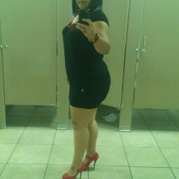 Maria Meraz Photo 16