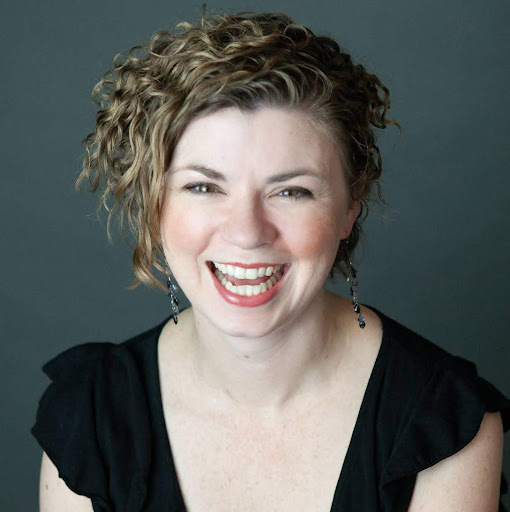 Emily Murdock Photo 13