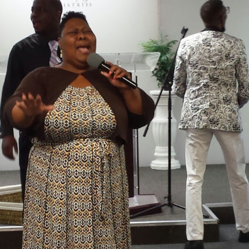 Patricia Thornton Photo 10