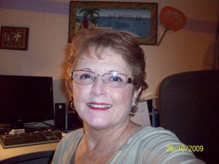 Carolyn Carter Photo 19