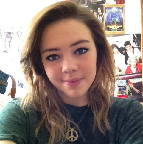 Lucy Hudson Photo 10