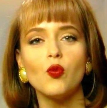 Debora Garcia Photo 14