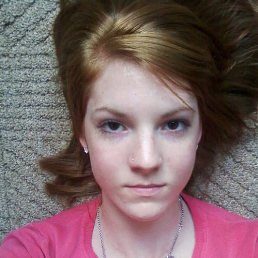Sara Howard Photo 15