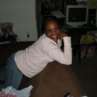Julia Tompkins Photo 1