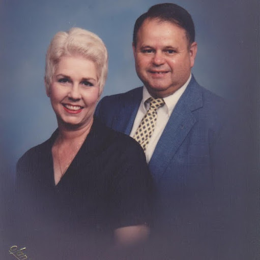 Betty Oakes Photo 10