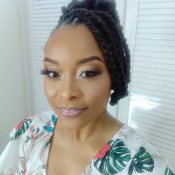 Pearl Lewis Photo 10